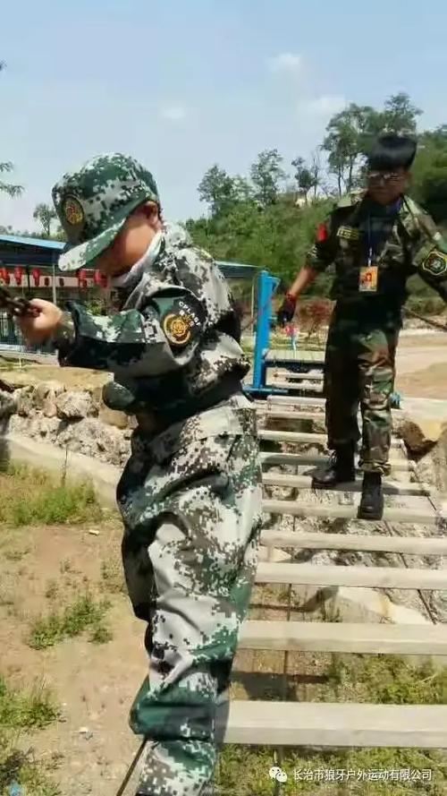 狼牙军旅拓展训练 优胜教育军事夏令营的成长熔炉